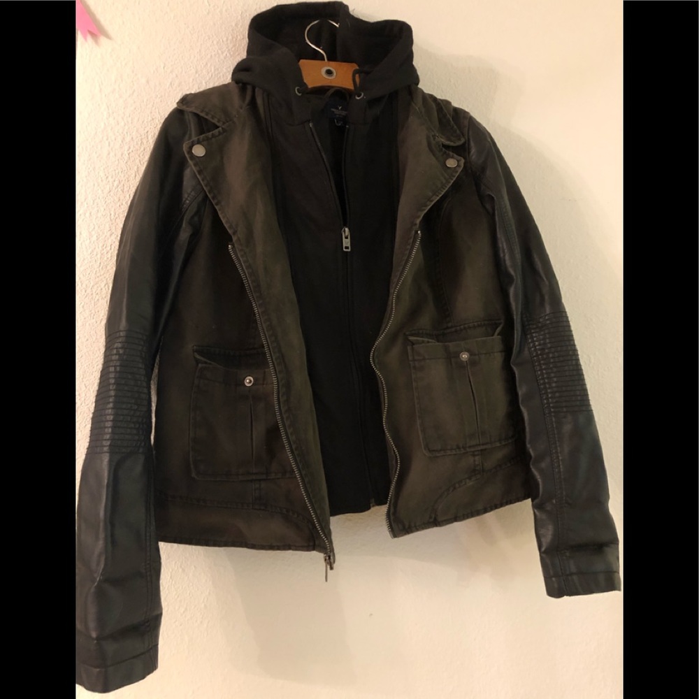 American eagle leather jacket with detachable hood